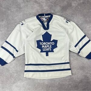 [229] CCM Toronto Maple Leafs Hockey Jersey
Youth L/XL Women’s M Size NHL Hockey